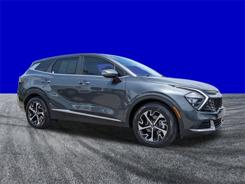 Used 2023 Kia Sportage EX image 2