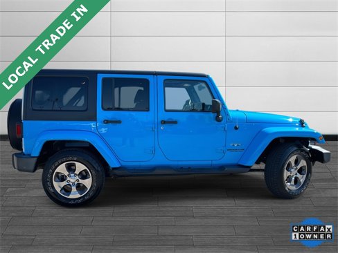 Used 2017 Jeep Wrangler Unlimited Sahara w/ Max Tow Package image 2