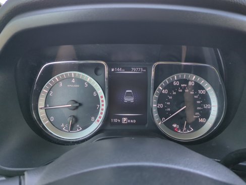 Used 2018 Nissan Titan SV w/ SV Convenience Package image 10