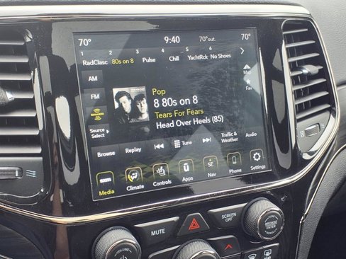 Used 2021 Jeep Grand Cherokee Limited X image 8
