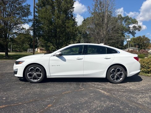 Used 2023 Chevrolet Malibu LT image 3