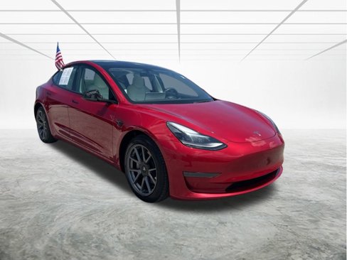 Used 2023 Tesla Model 3 Standard Range image 2