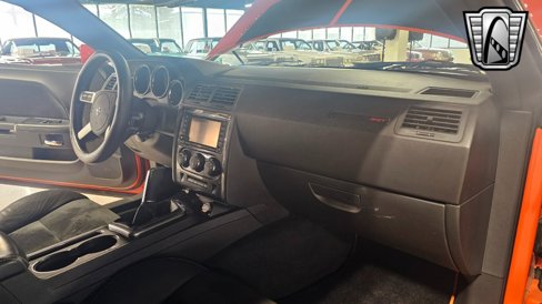 Used 2009 Dodge Challenger SRT8 w/ SRT Option Group II image 26