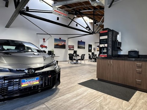 Used 2016 Toyota Prius Three image 5