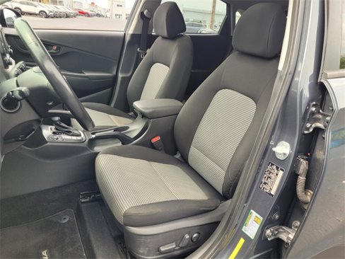 Used 2018 Hyundai Kona SEL w/ SEL Tech Package 02 image 8