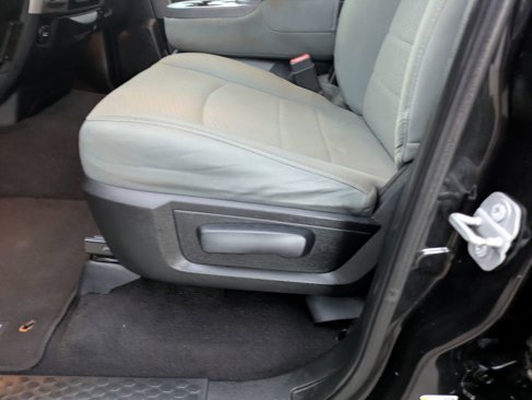 Used 2016 RAM 1500 Classic SLT image 17