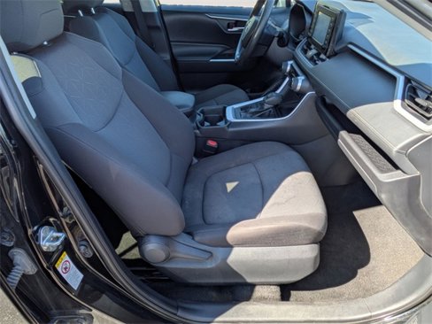 Used 2019 Toyota RAV4 XLE image 28