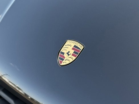 Certified 2025 Porsche Macan image 13