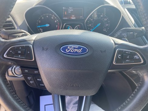 Used 2017 Ford Escape Titanium image 10