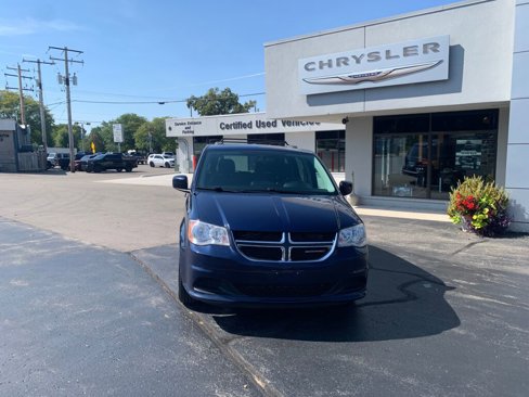 Used 2014 Dodge Grand Caravan SXT image 3
