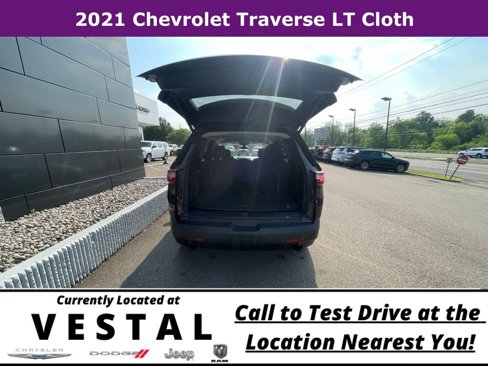 Used 2021 Chevrolet Traverse LT image 9