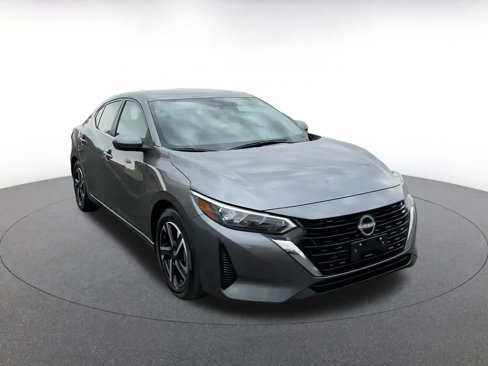 Used 2024 Nissan Sentra SV image 3
