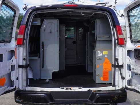 Used 2015 Chevrolet Express 2500 image 12