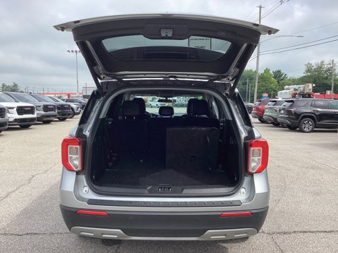 Used 2024 Ford Explorer XLT w/ Equipment Group 202A image 33