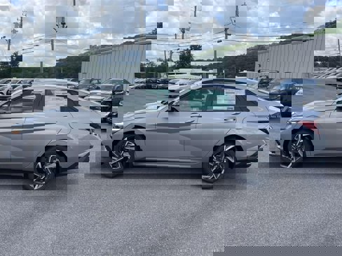 New 2025 Hyundai Elantra Sport image 2