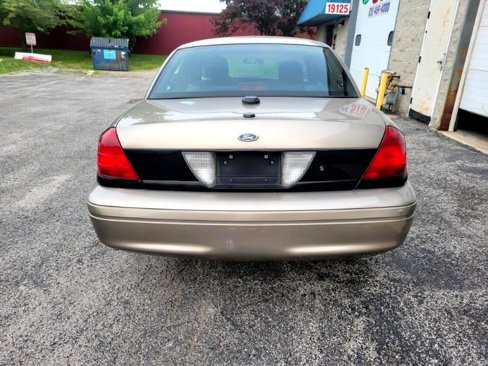 Used 2007 Ford Crown Victoria Police Interceptor image 5
