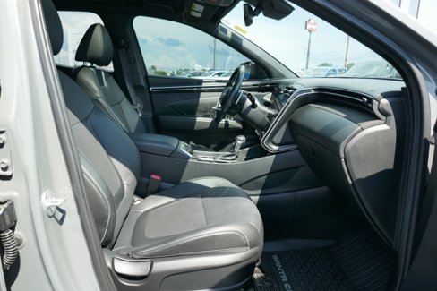 Used 2022 Hyundai Santa Cruz Limited image 16