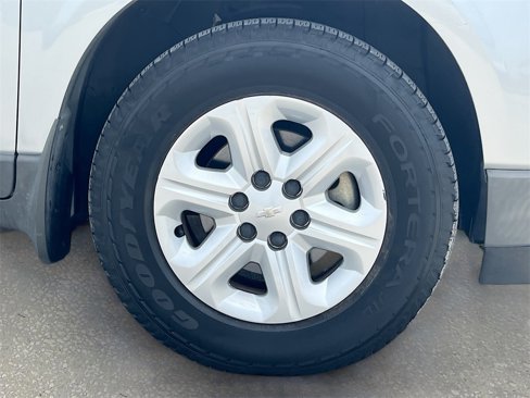 Used 2011 Chevrolet Traverse LS image 27