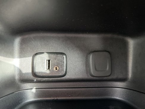 Used 2018 Chevrolet Equinox LT image 13
