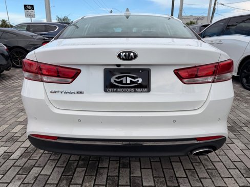 Used 2020 Kia Optima LX image 6