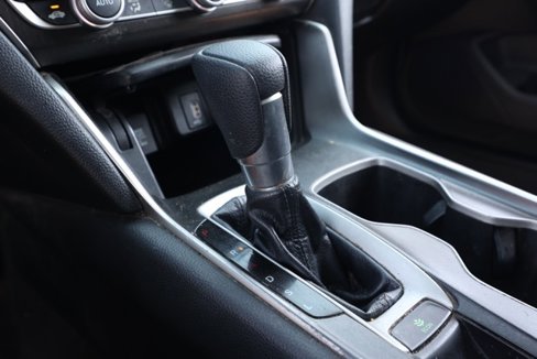 Used 2020 Honda Accord LX image 30