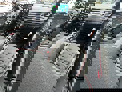 New 2025 Ford Escape ST-Line image 34
