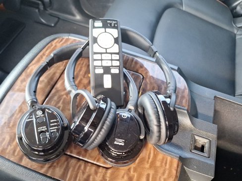 Used 2018 Nissan Armada Platinum w/ Captain Seat Package image 28