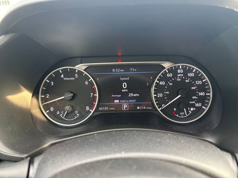 Used 2024 Nissan Sentra SV image 38