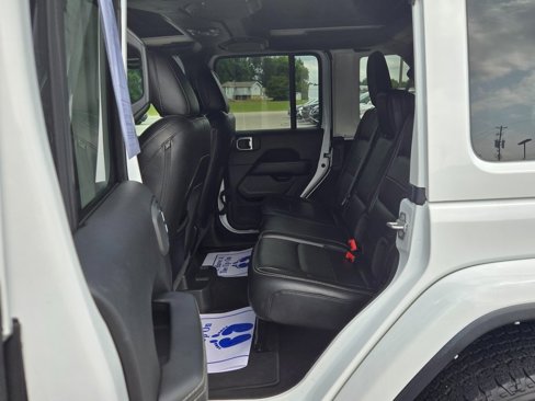 Used 2021 Jeep Wrangler Unlimited Sahara w/ Safety Group image 8