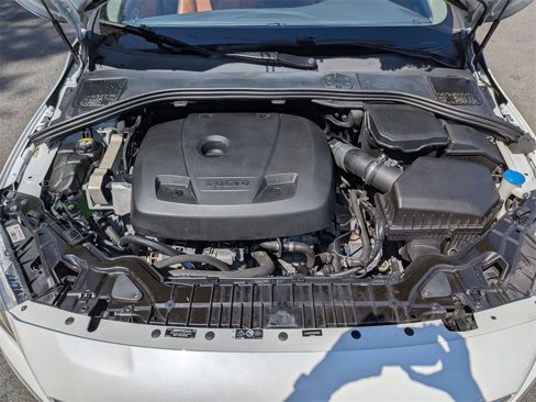 Used 2017 Volvo S60 T5 Inscription image 27