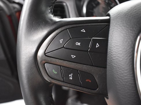 Used 2023 Dodge Challenger SXT image 17