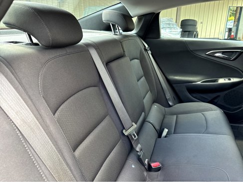Used 2024 Chevrolet Malibu LT image 11
