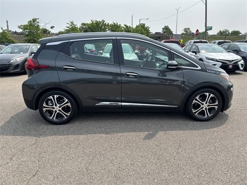 Used 2021 Chevrolet Bolt Premier w/ Infotainment Package image 13