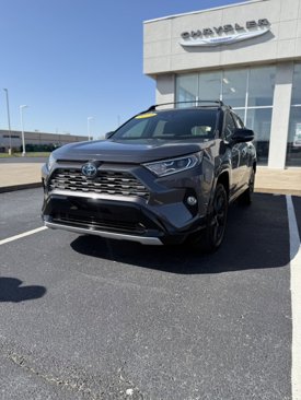 Used 2019 Toyota RAV4 XSE image 3