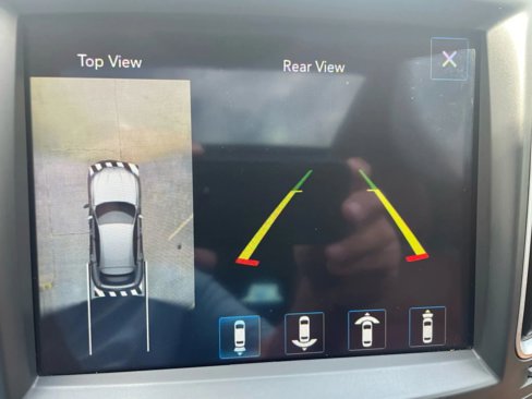 Used 2017 Maserati Levante image 7