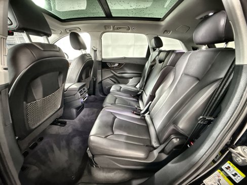 Used 2017 Audi Q7 3.0T Prestige image 24