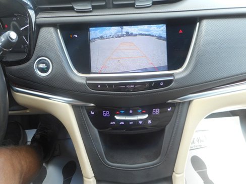 Used 2017 Cadillac XT5 Luxury image 13