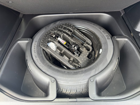 Used 2021 Jeep Grand Cherokee Laredo X image 10