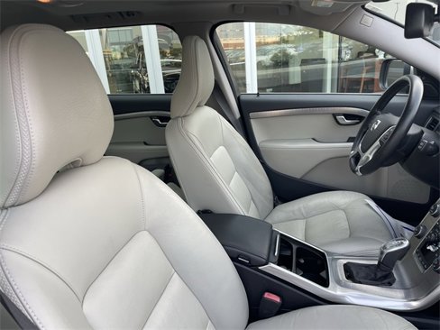 Used 2013 Volvo XC70 3.2 Premier image 19