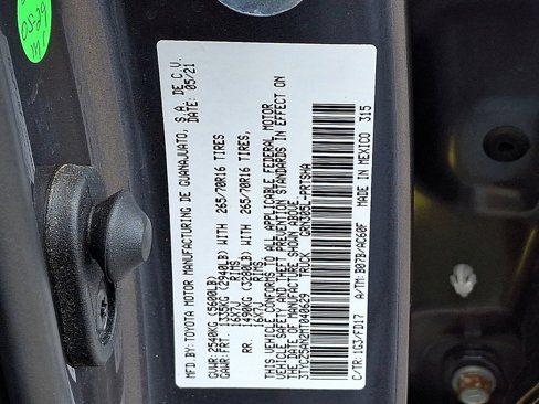 Used 2021 Toyota Tacoma TRD Off-Road image 26