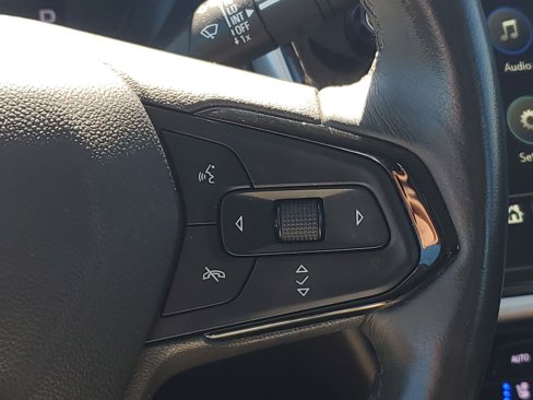 Used 2023 Chevrolet Bolt EUV LT w/ Convenience Package image 35