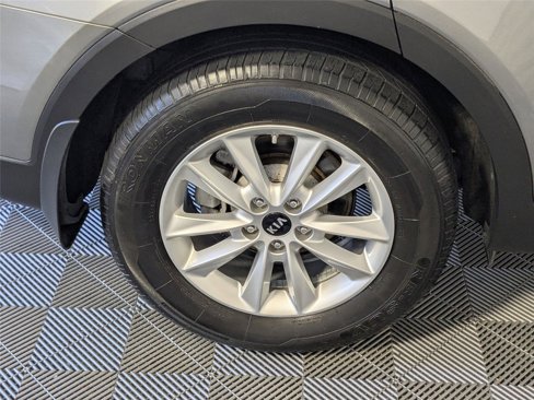 Used 2019 Kia Sorento L image 23