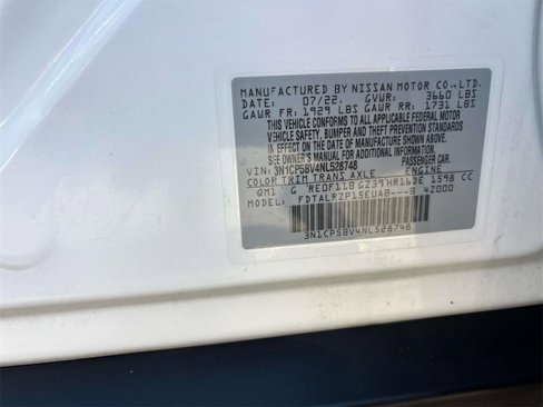 Used 2022 Nissan Kicks S image 32