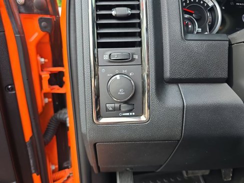 Used 2015 RAM 1500 Sport w/ Ignition Orange Sport Package image 20
