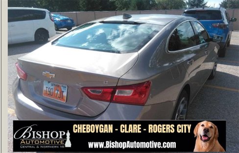 Used 2023 Chevrolet Malibu LT image 2