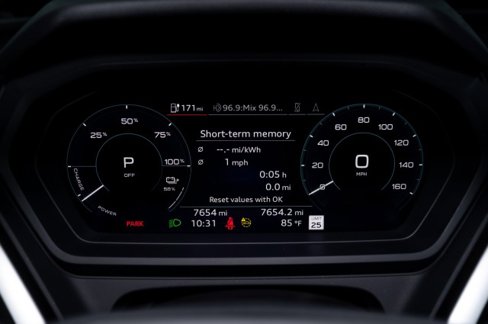Used 2024 Audi Q4 e-tron Premium Plus w/ Premium Plus image 23