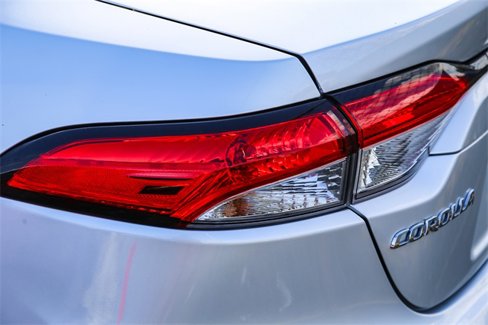 Used 2022 Toyota Corolla LE image 7