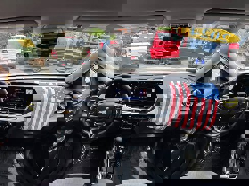 Certified 2024 Chevrolet Trax LT w/ LT Convenience Package image 33