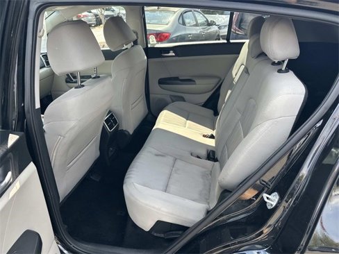 Used 2020 Kia Sportage LX image 16