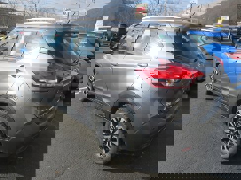 Used 2020 Nissan Kicks SV image 5